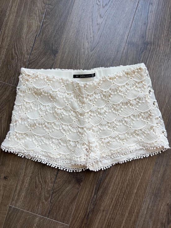 Zara Pants - Cream Crochet Lace Women's Shorts
